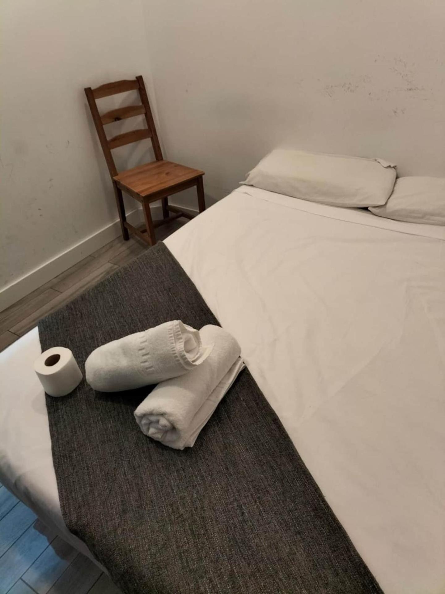 Arce Habitaciones Madrid Buitenkant foto