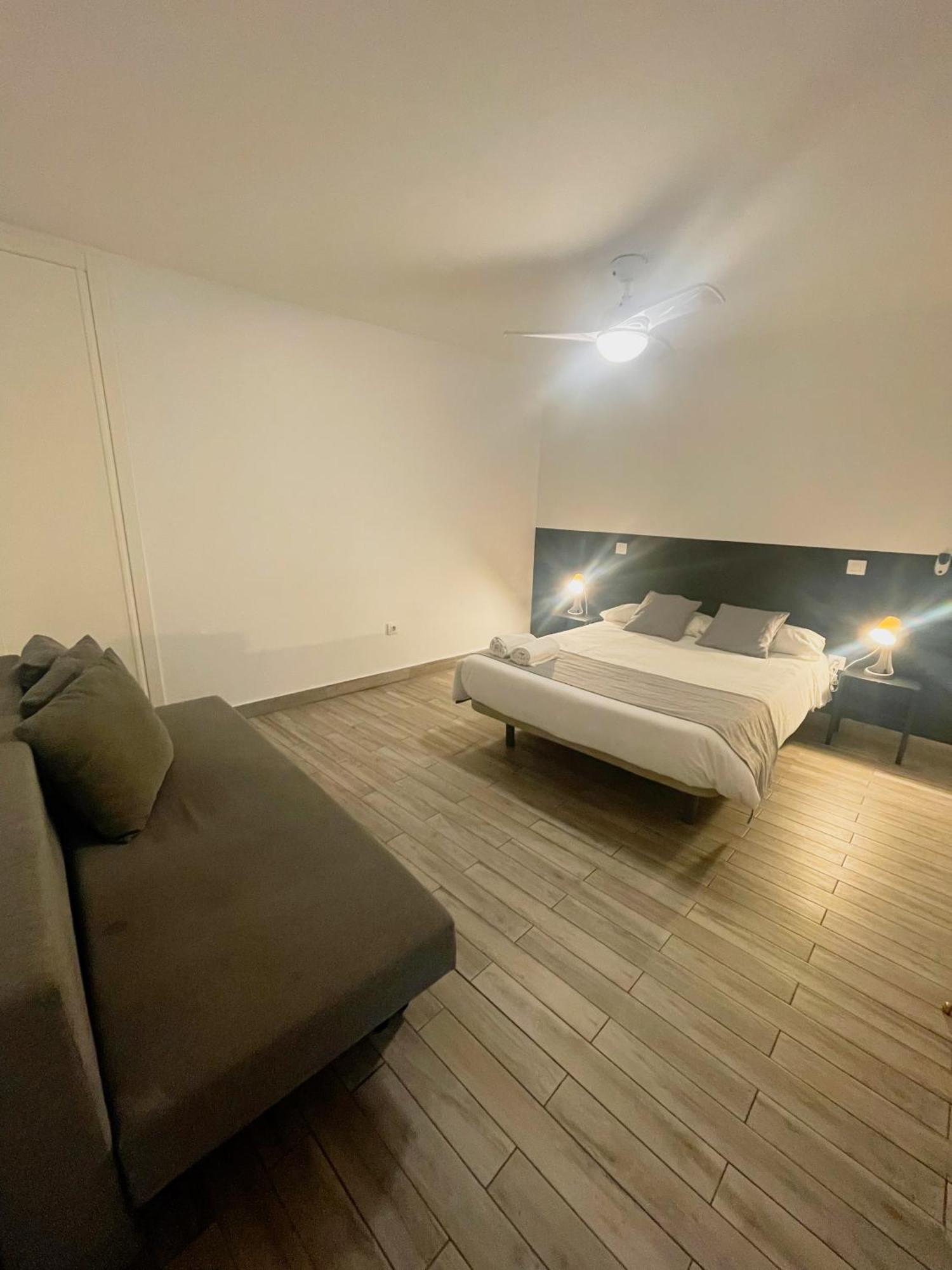 Arce Habitaciones Madrid Buitenkant foto
